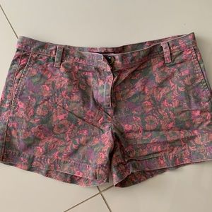 Armani Exchange woman’s floral shorts size 8